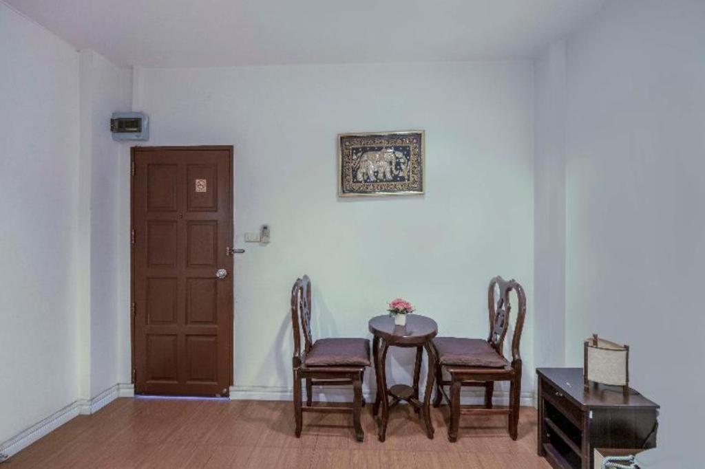 Oyo 1089 Baan Boran Ξενοδοχείο Μπανγκόκ Εξωτερικό φωτογραφία